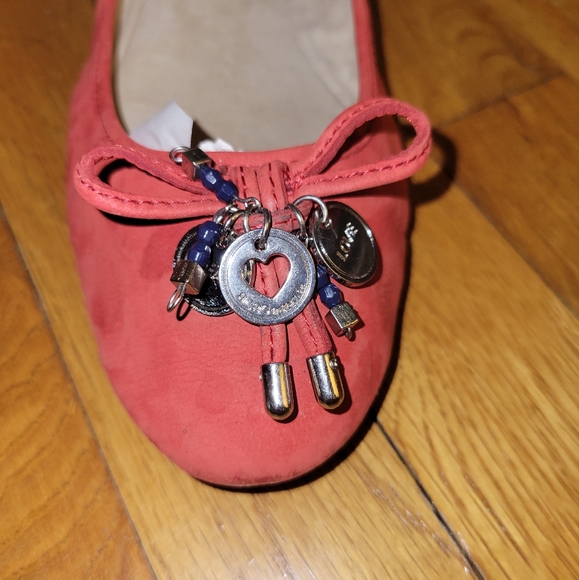 BCBGeneration Red Flats Charms sz. 9 - Picture 3 of 8